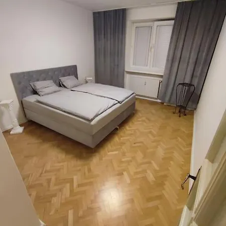 Daire Priestranny Apartman- S Vynikajucou Dostupnostou