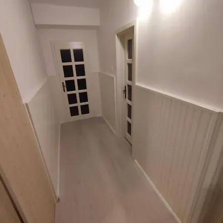 Priestranny Apartman- S Vynikajucou Dostupnostou * Pressburg